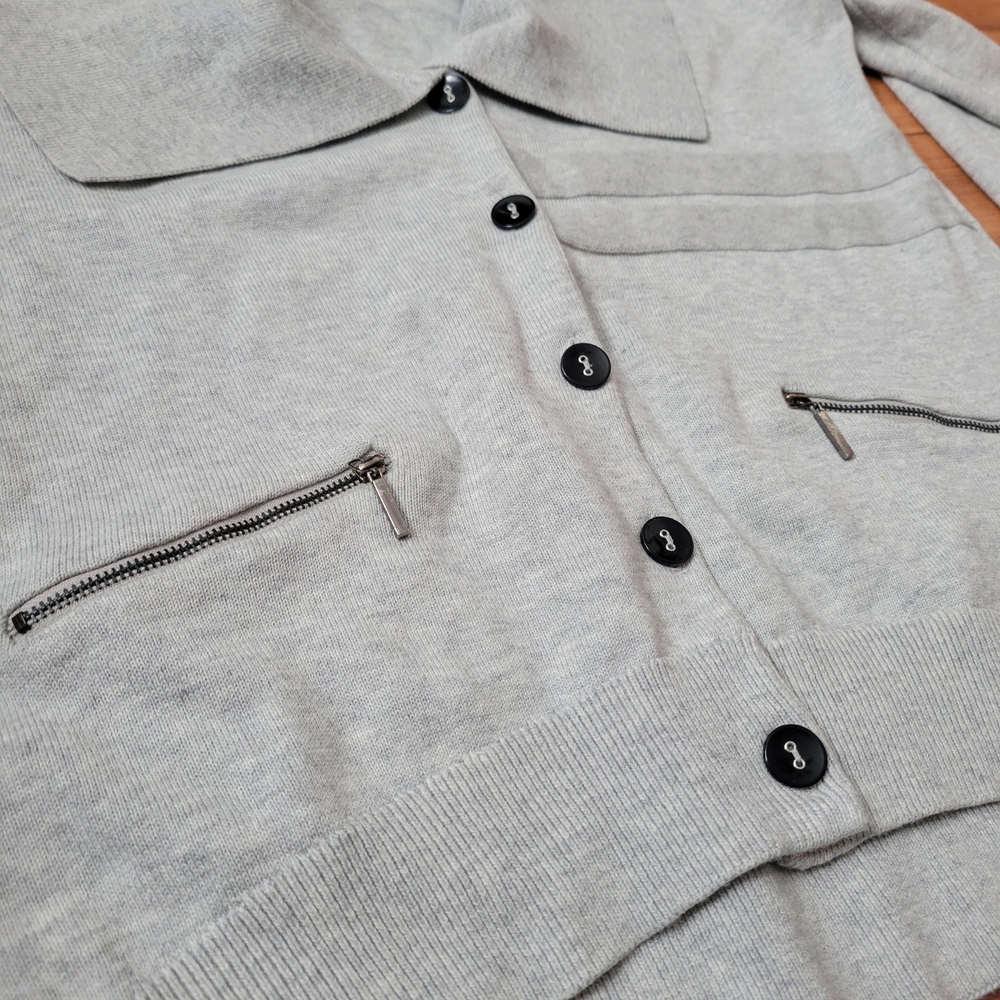 Chic Gray Cardigan with Zipper Accents - Picture 3 of 4